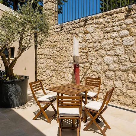 Piccola - 50m From The