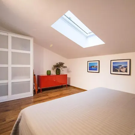 Piccola - 50m From *