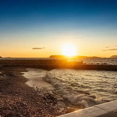 Piccola - 50m From *