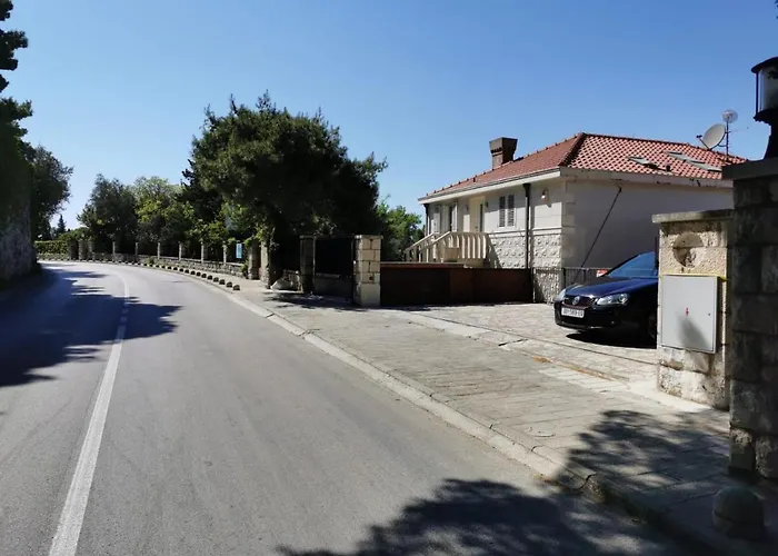 Piccola - 50m From دوبروفينك