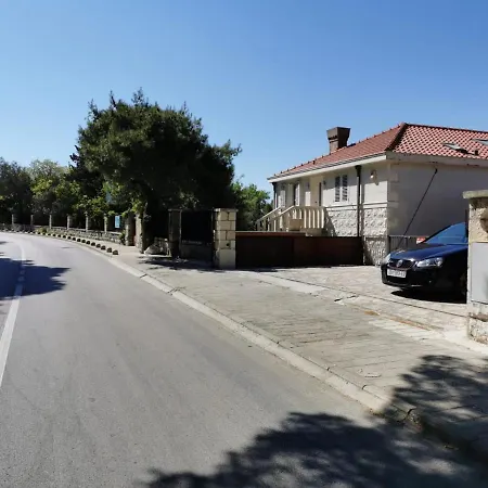 Piccola - 50m From The דוברובניק