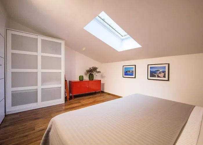 Piccola - 50m From *